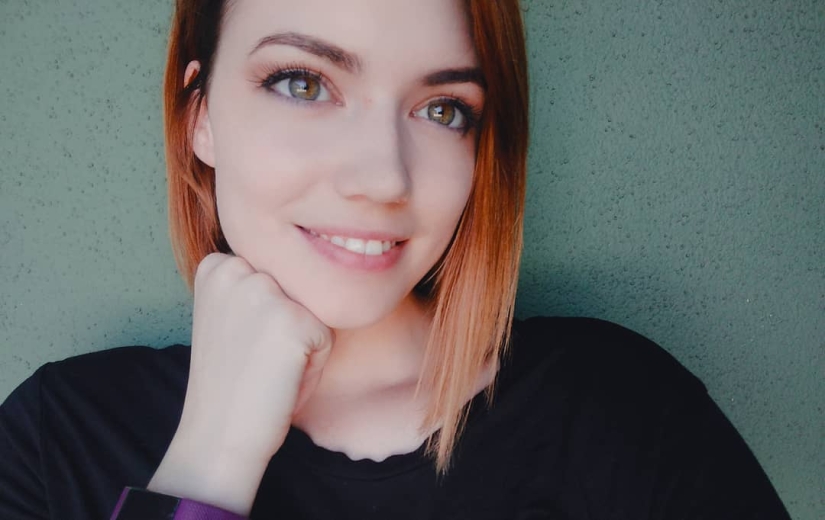 Nika Midget es una estrella de Twitch de 24 años con hermosos pechos Nika Midget es una estrella de Twitch de 24 años con hermosos pechos
