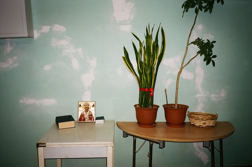 Niñas en las escaleras-el triunfo de las entradas postsoviéticas