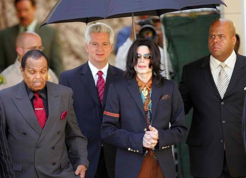 No habrá paz para tus cenizas: Michael Jackson es acusado de pedofilia de nuevo