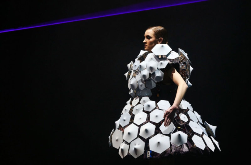 ¡No has visto esto antes! Las imágenes más extravagantes de la exposición "Wearable Art" ¡No has visto esto antes! Las imágenes más extravagantes de la exposición "Wearable Art"