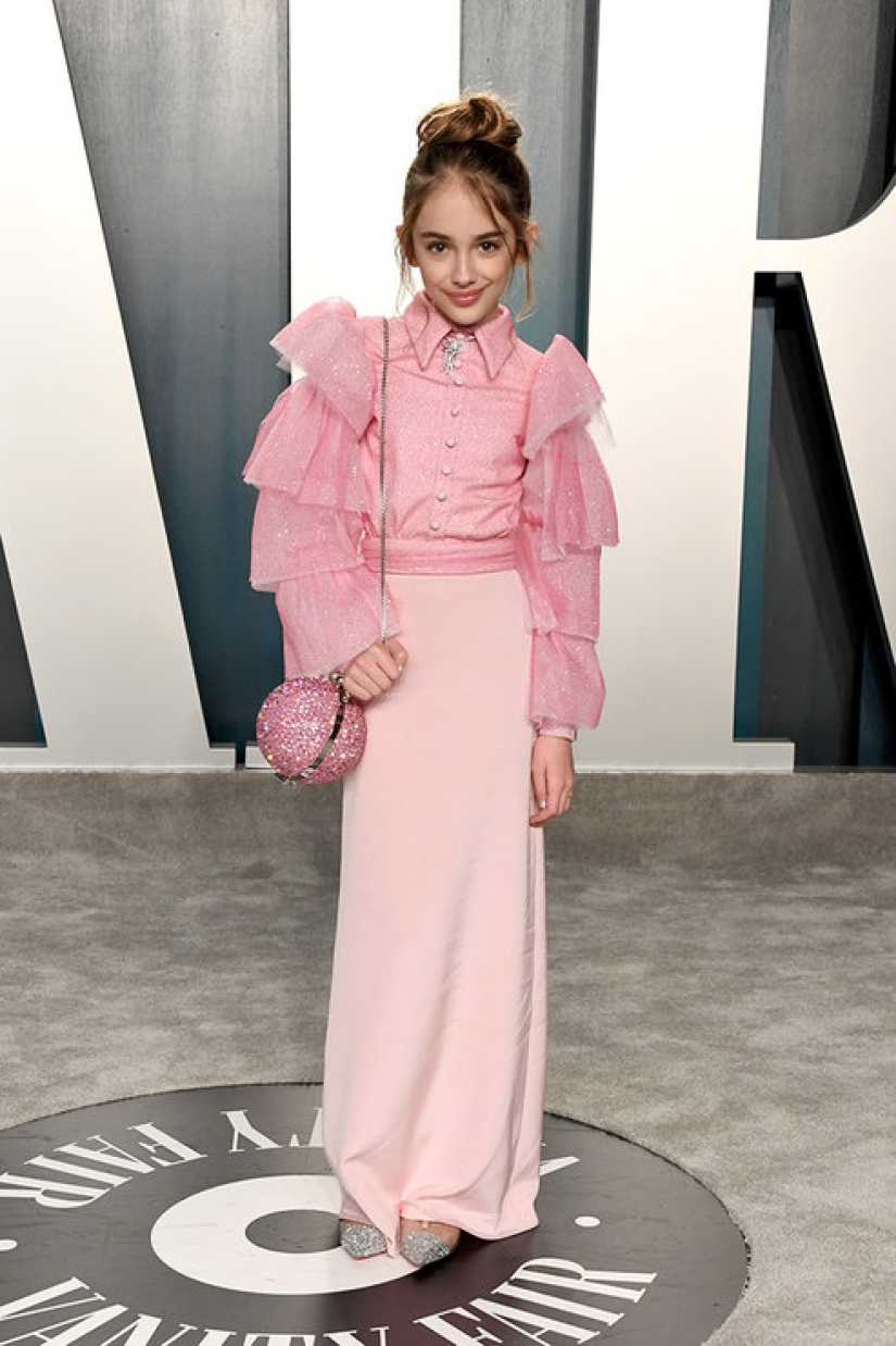 No infantil: estrellas muy jóvenes que se visten como adultos