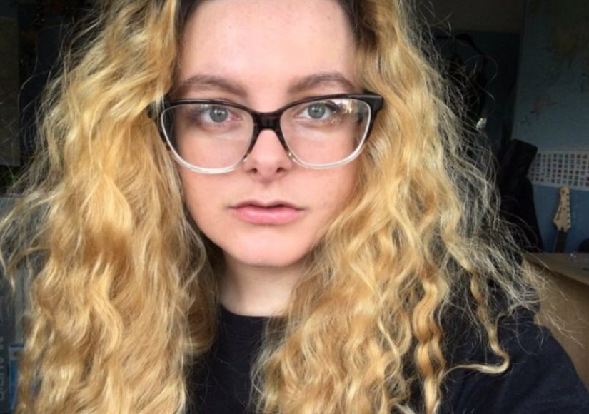 ¡No puedes verlo! El estadounidense repitió la falda de la marca, y no resultó peor que la original