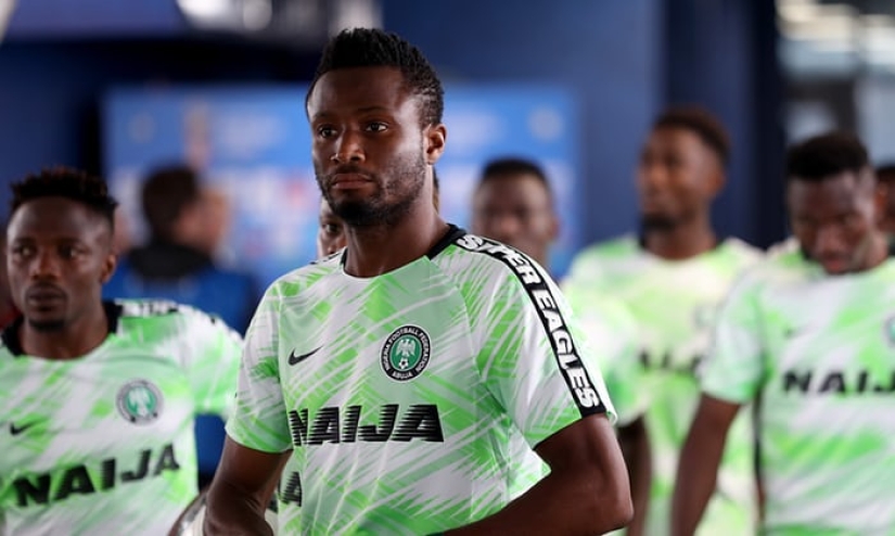 "No puedo decepcionar a 180 millones de nigerianos": antes del partido contra Argentina, el capitán de la selección nigeriana secuestró a su padre "No puedo decepcionar a 180 millones de nigerianos": antes del partido contra Argentina, el capitán de la selección nigeriana secuestró a su padre