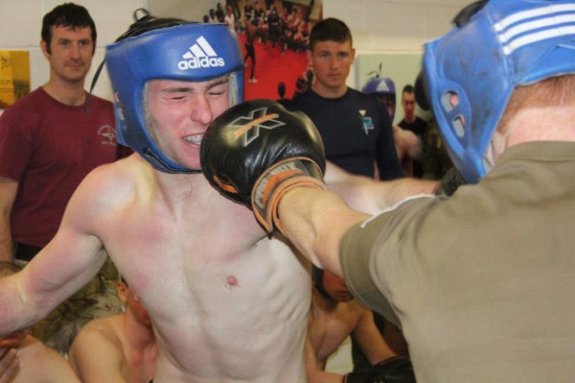 Not a weak sex: a woman for the first time brilliantly passed the hardest tests in the Parachute Regiment