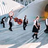 "Nothing special" or absurd photos