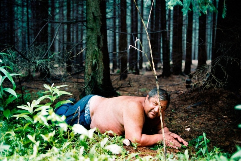 "Nothing special" or absurd photos