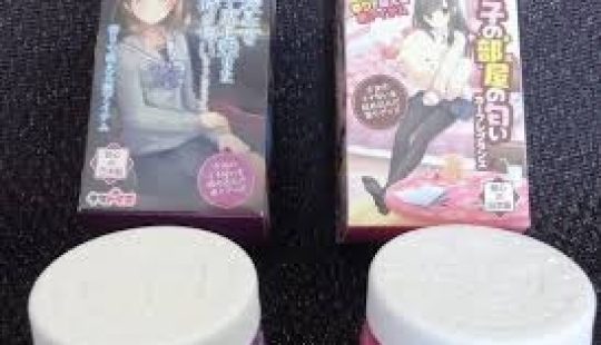 Novelty with a whiff: Japanese air freshener with the smell of high school girls Novelty with a whiff: Japanese air freshener with the smell of high school girls