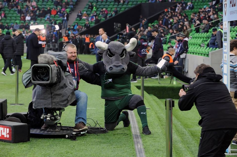 November Summer: "Golden Season with BipKar" travels through time November Summer: "Golden Season with BipKar" travels through time