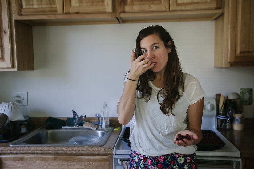 Nude portraits where the photographer himself is naked