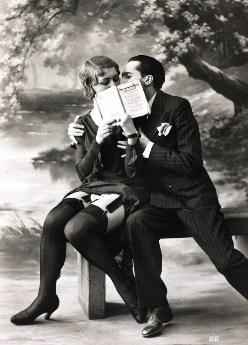 ¡Oh veces! ¡Oh, moral! Cómo se veían las postales eróticas en los años 20