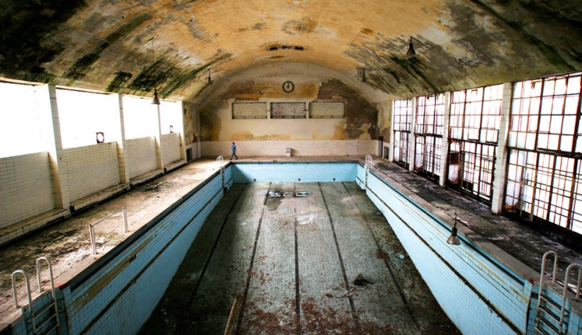 Older, worse, decrepit: Abandoned Olympic facilities today Older, worse, decrepit: Abandoned Olympic facilities today