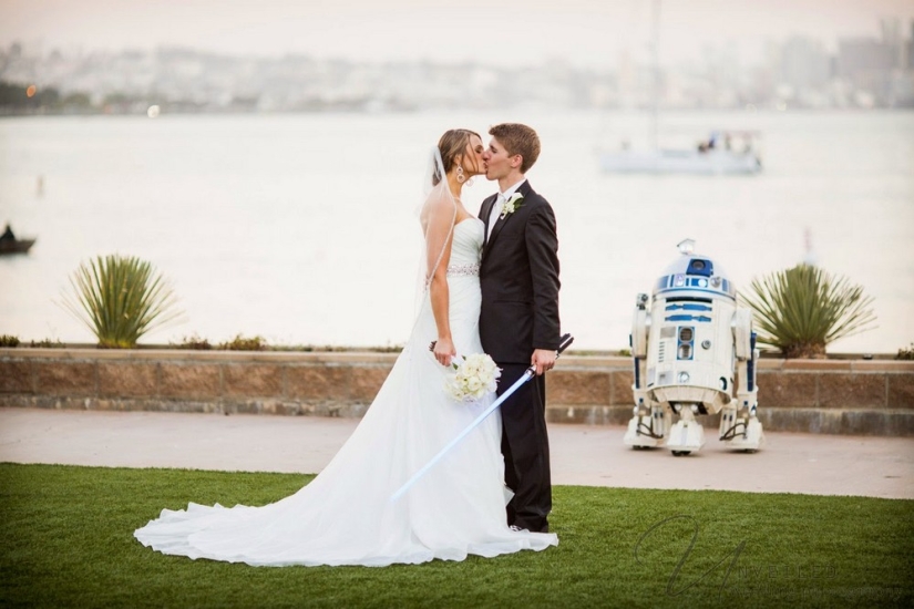On the bright side: how was the wedding in the style of "Star Wars"