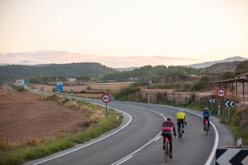 On two wheels around the world: cyclist sets world record in just 79 days On two wheels around the world: cyclist sets world record in just 79 days