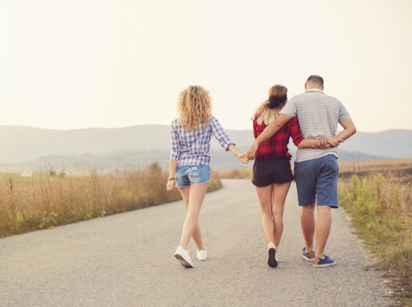 Open marriage, "temporary family" and sologamy: new types of relations of the XXI century