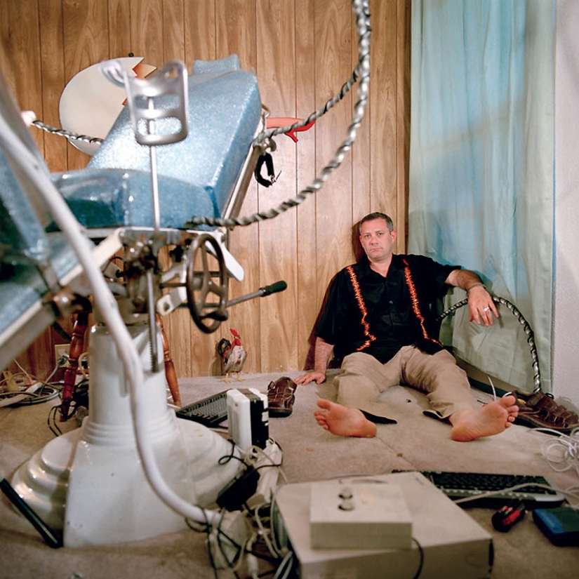 Ordinary Americans told about their invention — sex machines