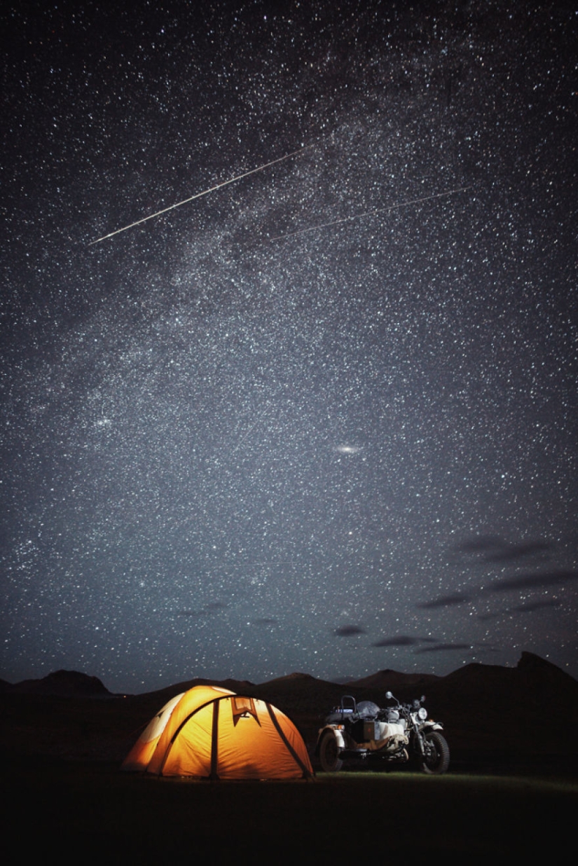 Oriental fairy tale: the photographer took the family on a motorcycle from Romania to Mongolia