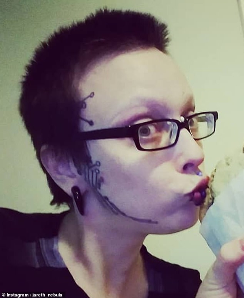 Out of this world: a former transgender man became an alien