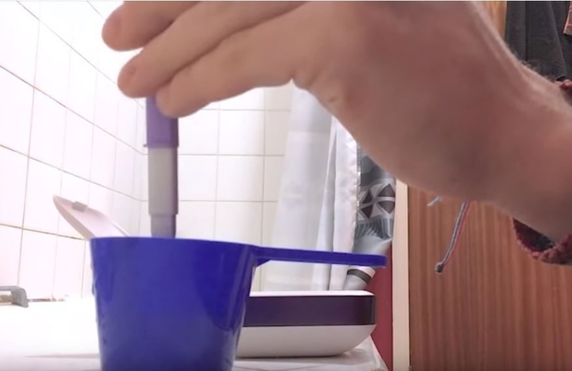 Padre y madre en una botella: un hombre transgénero de Inglaterra quedó embarazada y dio a luz a un niño sano Padre y madre en una botella: un hombre transgénero de Inglaterra quedó embarazada y dio a luz a un niño sano