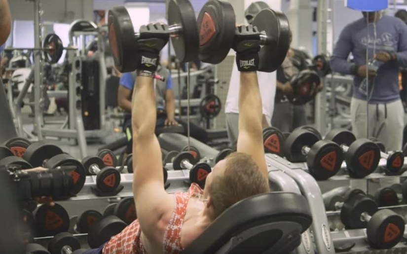 Padre y madre en una botella: un hombre transgénero de Inglaterra quedó embarazada y dio a luz a un niño sano Padre y madre en una botella: un hombre transgénero de Inglaterra quedó embarazada y dio a luz a un niño sano