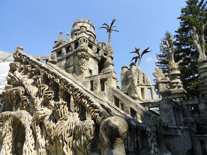 Palacio del Cartero Francés Palacio del Cartero Francés