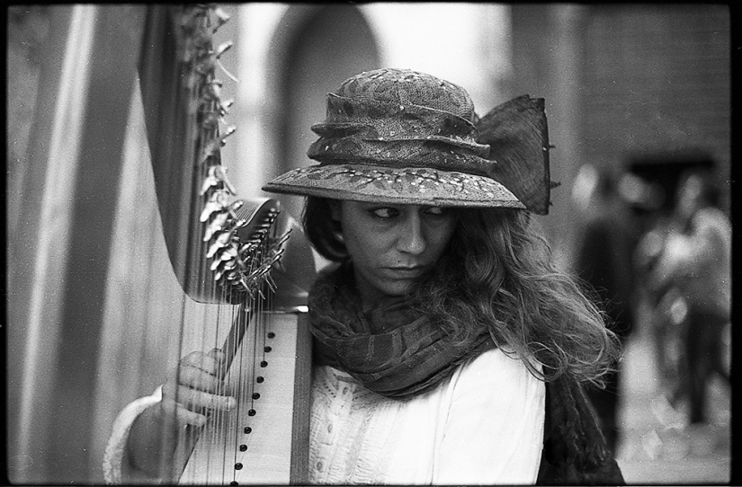 Paraíso habitado por demonios: todos los vicios de San Petersburgo en la lente de Robbie Mackintosh Paraíso habitado por demonios: todos los vicios de San Petersburgo en la lente de Robbie Mackintosh