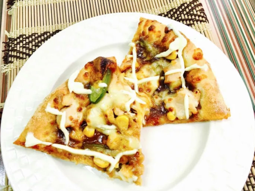 Parking strictly backwards, sleeping at work and other amazing oddities of Japan