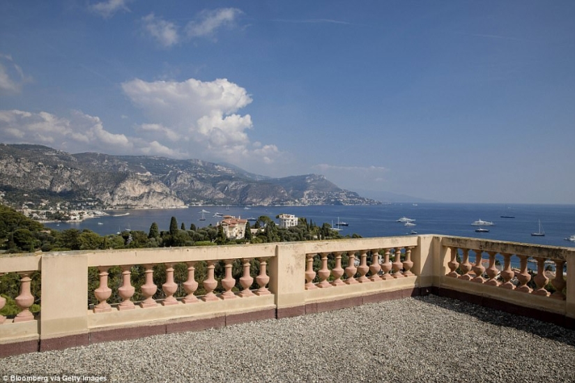 People live the same: the most expensive house on earth is for sale in France