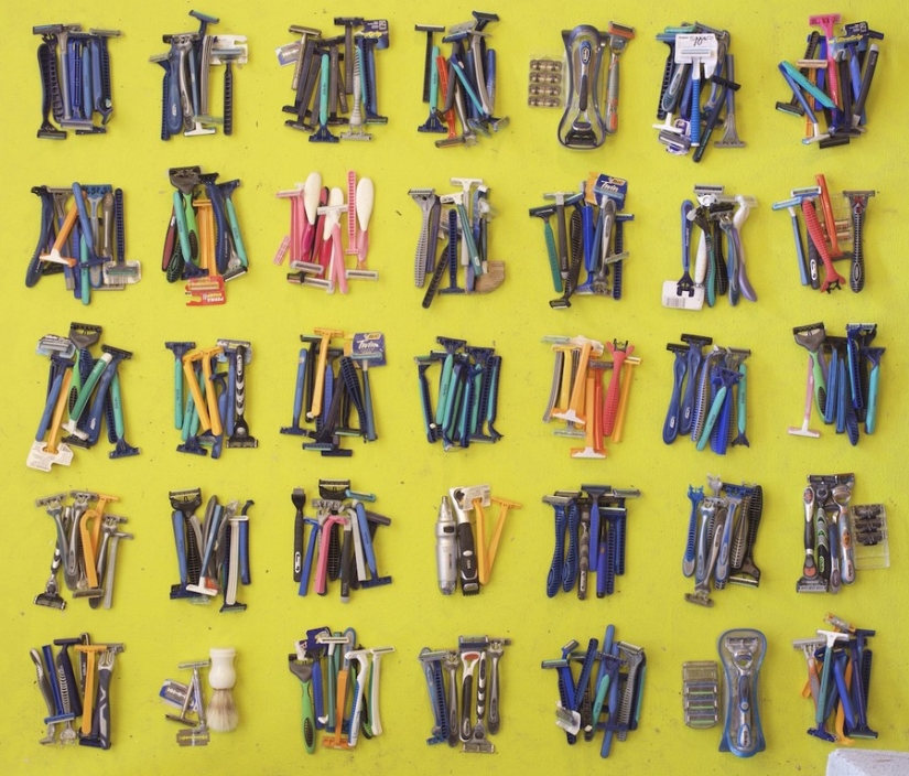 Personal belongings discarded at the US-Mexico border