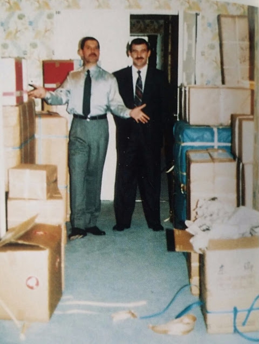 Personal photos of Freddie Mercury and his boyfriend of the 1980s Personal photos of Freddie Mercury and his boyfriend of the 1980s