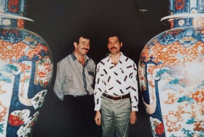 Personal photos of Freddie Mercury and his boyfriend of the 1980s Personal photos of Freddie Mercury and his boyfriend of the 1980s