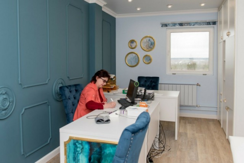 Photo of the Yekaterinburg company's office, which looks more like a palace