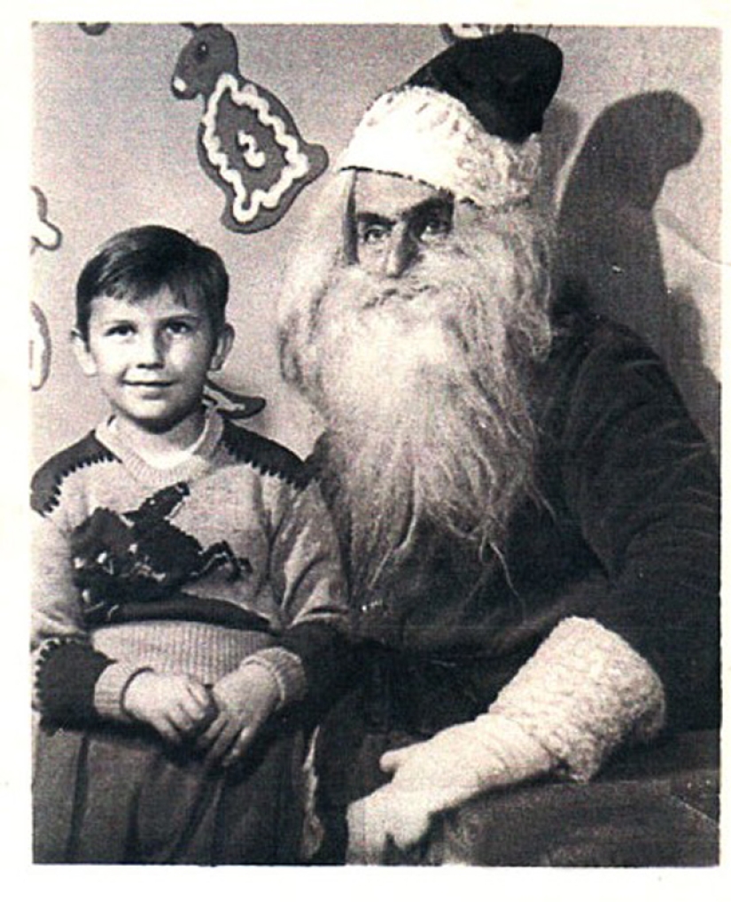 Photos with Santa Claus from the past that will make this man with a cotton wool beard afraid Photos with Santa Claus from the past that will make this man with a cotton wool beard afraid
