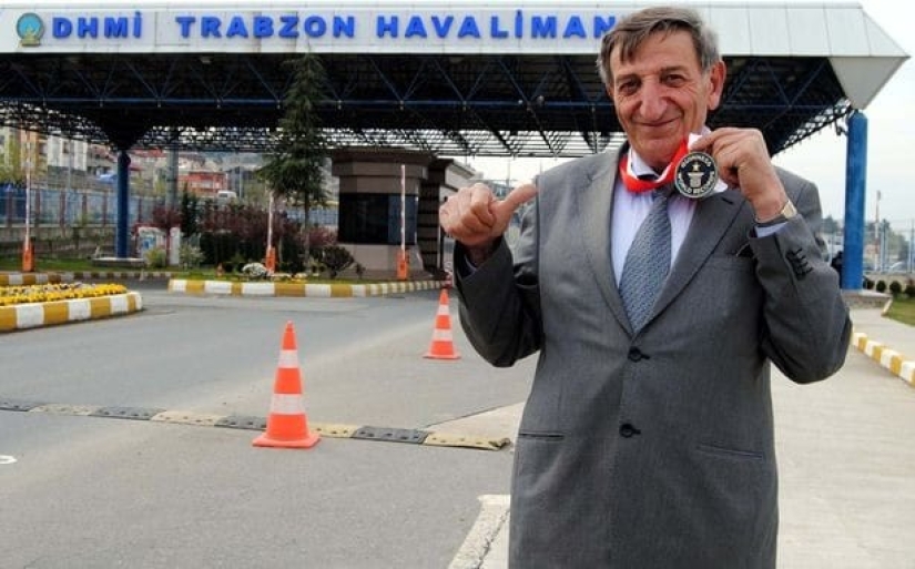 Pinocchio in real life: the man with the longest nose in the world