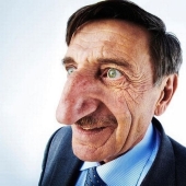 Pinocchio in real life: the man with the longest nose in the world