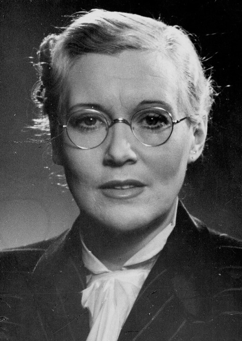 Plastic surgery and other secrets of the Soviet film star Lyubov Orlova Plastic surgery and other secrets of the Soviet film star Lyubov Orlova