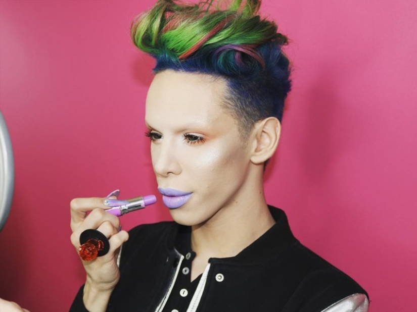 Plastic surgery victims - men Plastic surgery victims - men