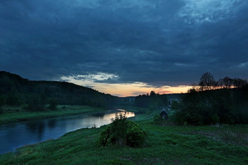 Pleasant off-road: how to enjoy the wild nature, but not to get your boots dirty too much