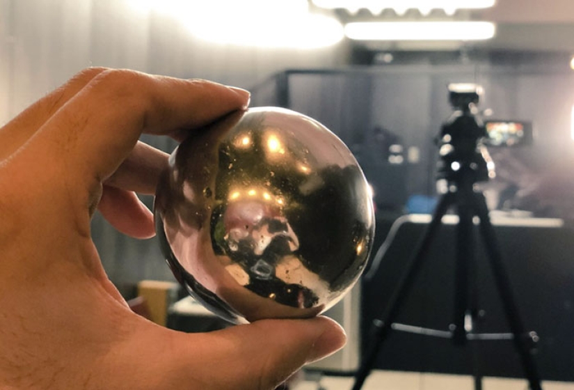 Polish Me Completely: Japanese turn aluminum foil balls into shiny perfection Polish Me Completely: Japanese turn aluminum foil balls into shiny perfection