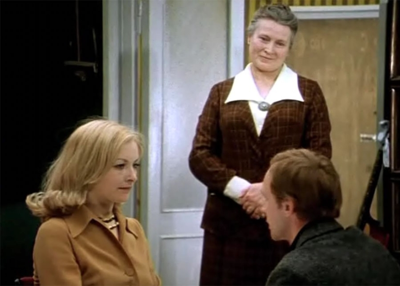 Por qué Eldar Riazanov disparó dos " Ironías del destino, o Con un ligero vapor!" Por qué Eldar Riazanov disparó dos " Ironías del destino, o Con un ligero vapor!"