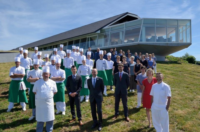 Por qué un restaurante francés rechazó voluntariamente las estrellas Michelin