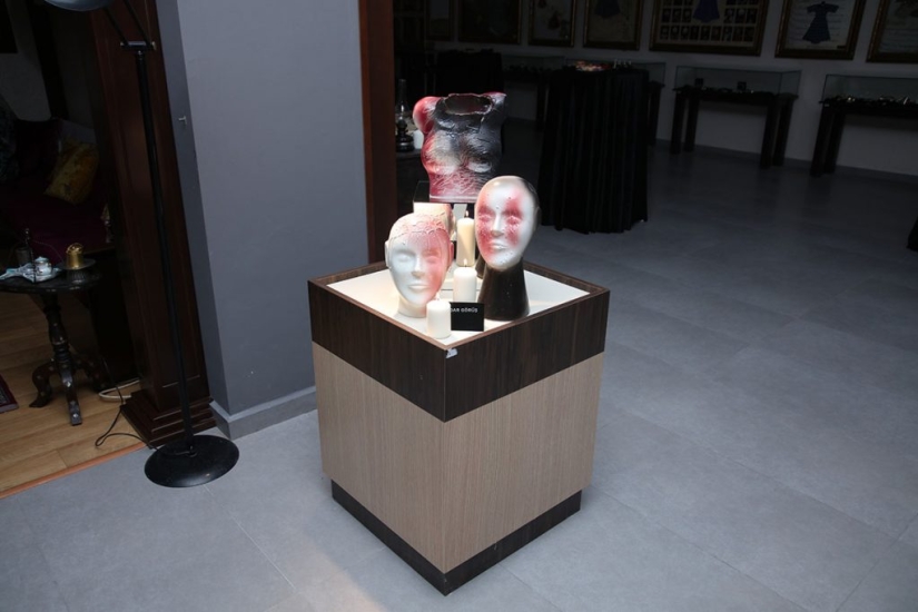 Porcelain Masks Symbolizing Equality Porcelain Masks Symbolizing Equality