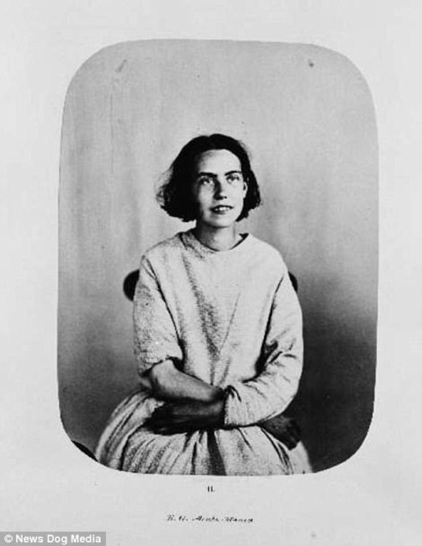 Portraits of "problem girls— - inhabitants of Bedlam Portraits of "problem girls— - inhabitants of Bedlam