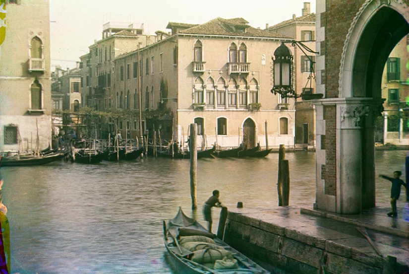 Pre-war Venice in color photographs by Bernard Eilers Pre-war Venice in color photographs by Bernard Eilers