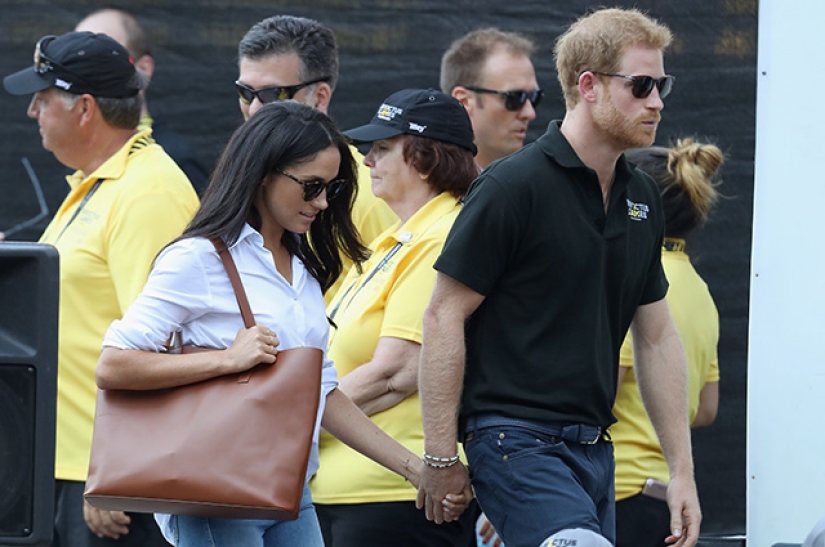 Prince Harry got engaged to American actress Meghan Markle from the TV series "Force Majeure" Prince Harry got engaged to American actress Meghan Markle from the TV series "Force Majeure"