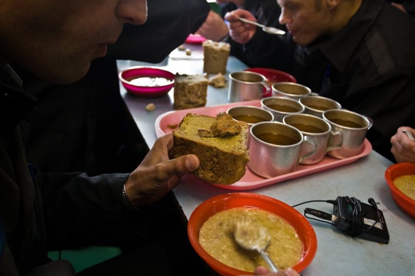Prison peddlers: what prisoners are fed in the USA and Russia Prison peddlers: what prisoners are fed in the USA and Russia