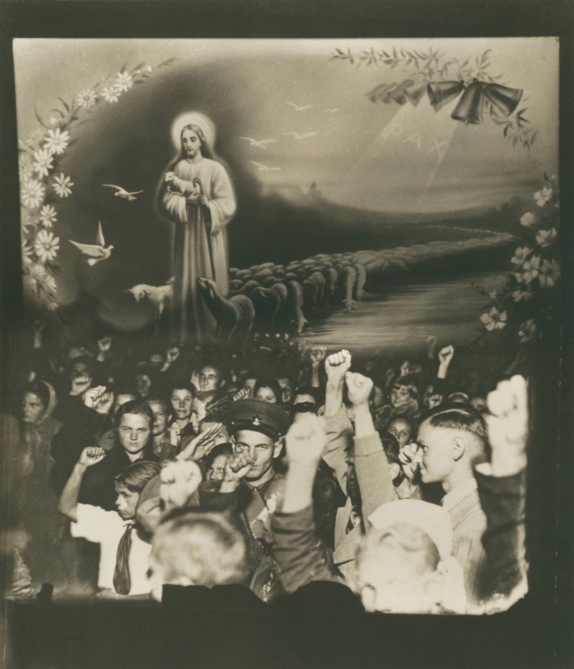 Prohibido el culto a las imágenes del fotógrafo lituano Vitas Luckus Prohibido el culto a las imágenes del fotógrafo lituano Vitas Luckus