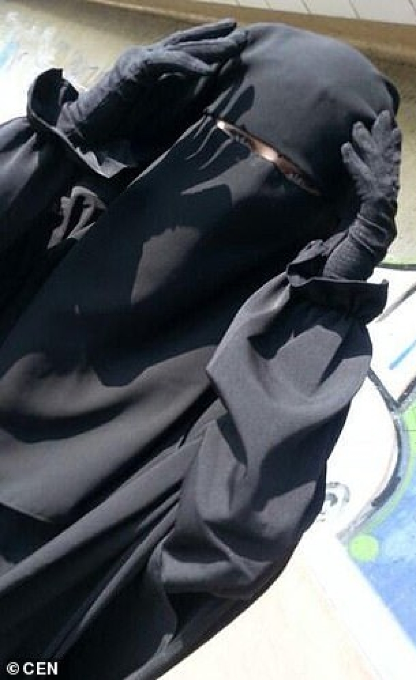 Propagandistas yihadistas: las chicas de Austria que anunciaron a ISIS en fotos en la web se enfrentan a 15 años de prisión