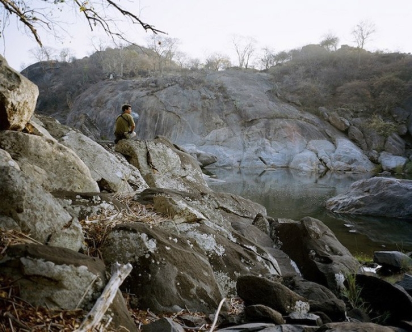 Provocative photo project "Hunters and prey"