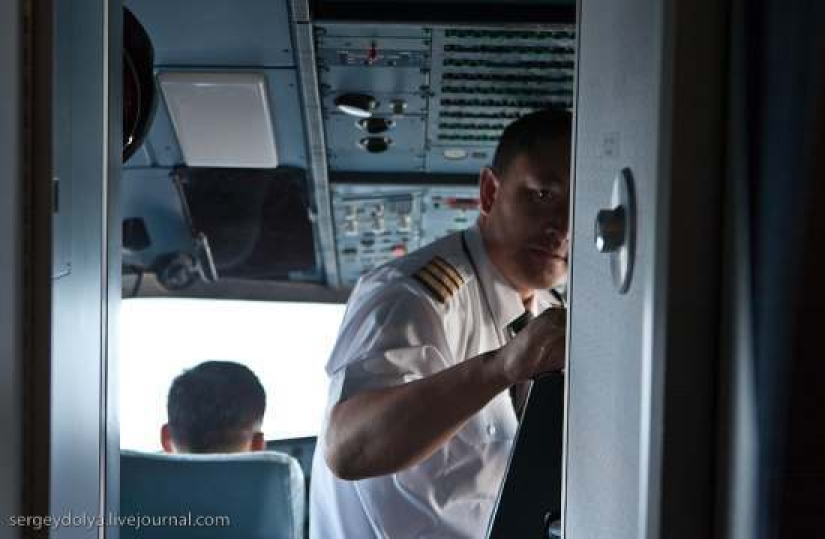 "Puedes cagar de los sentimientos": el aeropuerto más peligroso del mundo, al aterrizar en el que no hay derecho a cometer un error "Puedes cagar de los sentimientos": el aeropuerto más peligroso del mundo, al aterrizar en el que no hay derecho a cometer un error