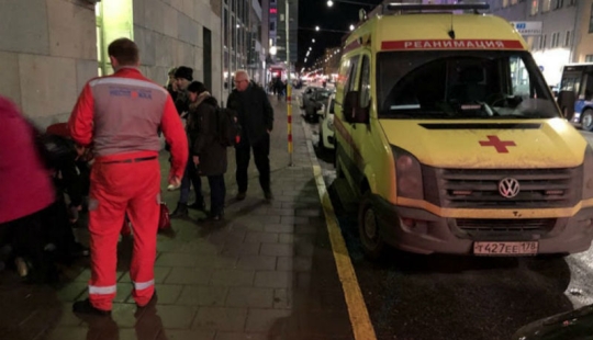 "¿Qué está haciendo la ambulancia rusa aquí?": Reanimadores rusos rescataron a un hombre en las calles de Estocolmo
